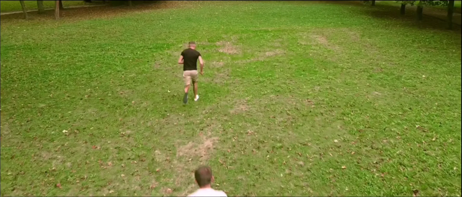 Grounding barefoot shoes on natural ground